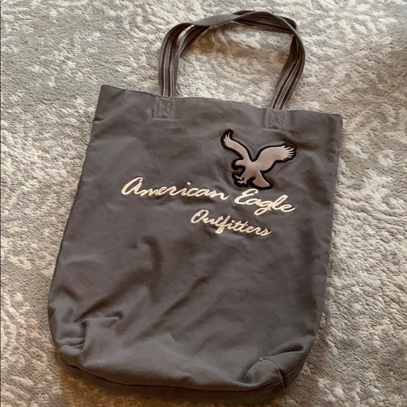 American Eagle Outfitters Handbags - ** 5/$25 American eagle vintage tote